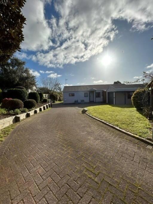 Family Perfect, Winter Getaway, Secure Yard, Parking, Mountain Bikes, Arcade Vila Rotorua Exterior foto